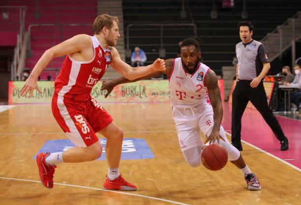 年轻代表勇 年轻代表勇