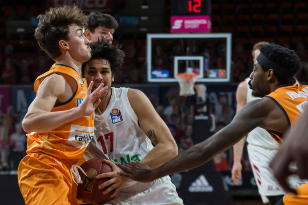 闻风丧胆的 闻风丧胆的