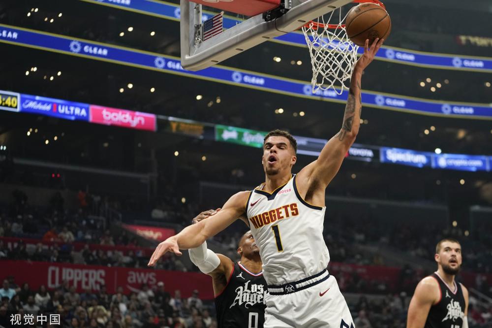 字母哥阿德 字母哥阿德