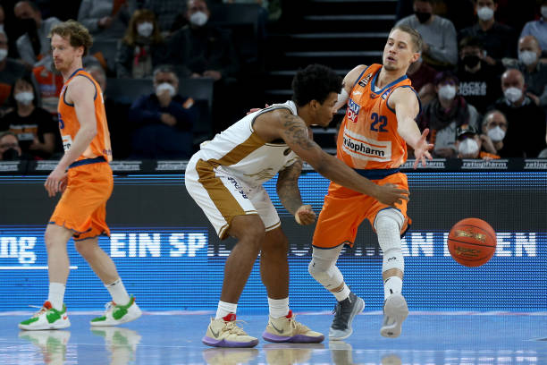 胜利需要智 胜利需要智